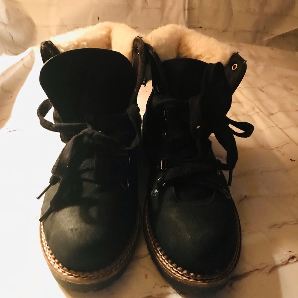 Dirty Laundry Boots Woman’s 9 Black. Like New.